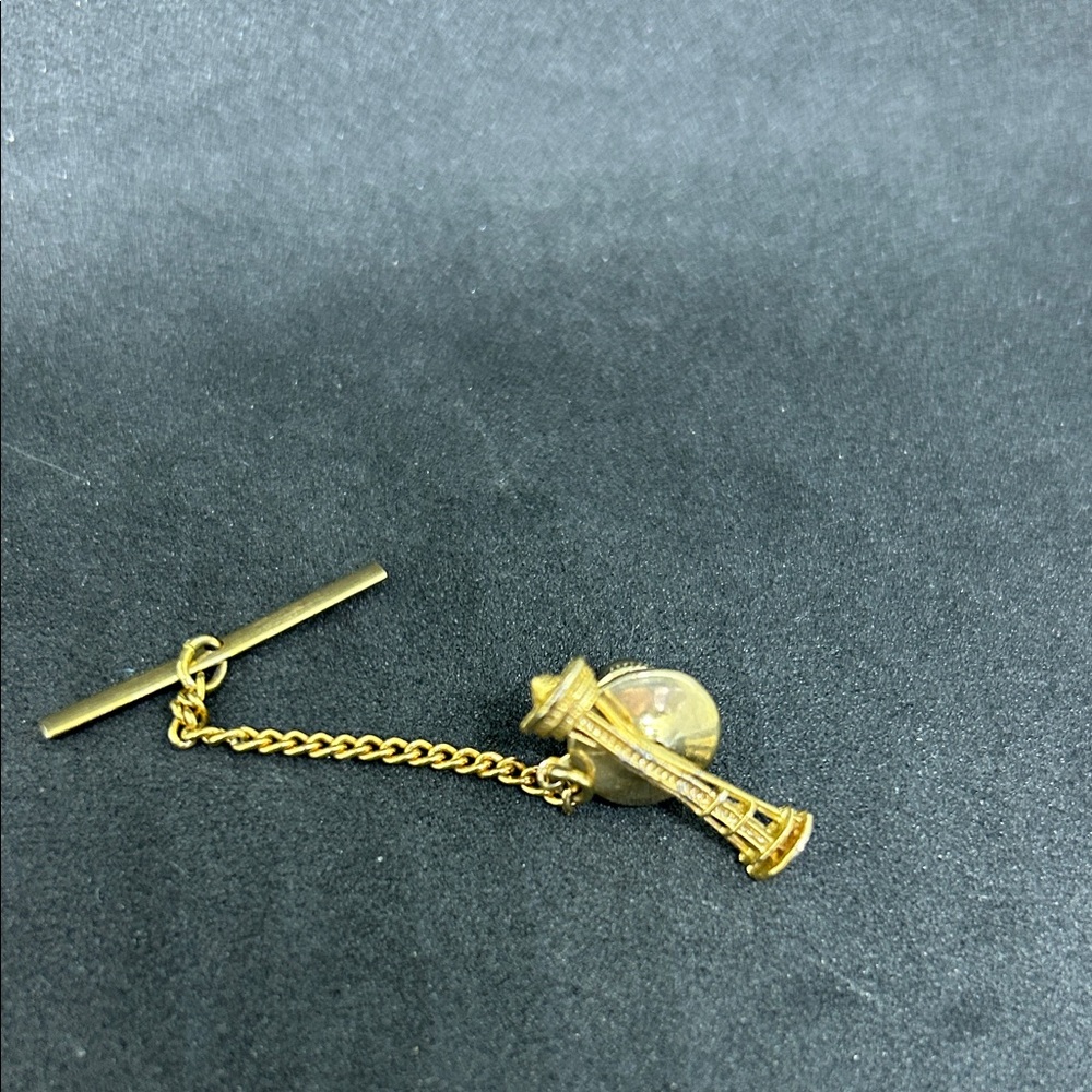 Elegant Gold Chain Brooch